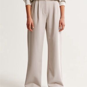 Abercrombie curve love Sloane Tailored Pant
